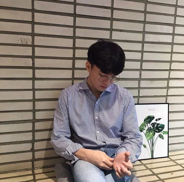 容瑾钧磊