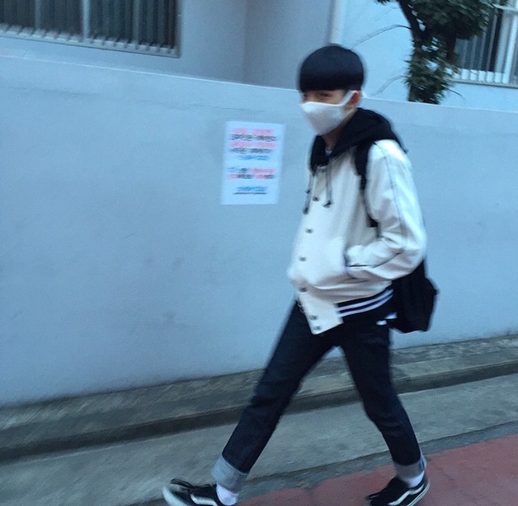 司徒航筠成