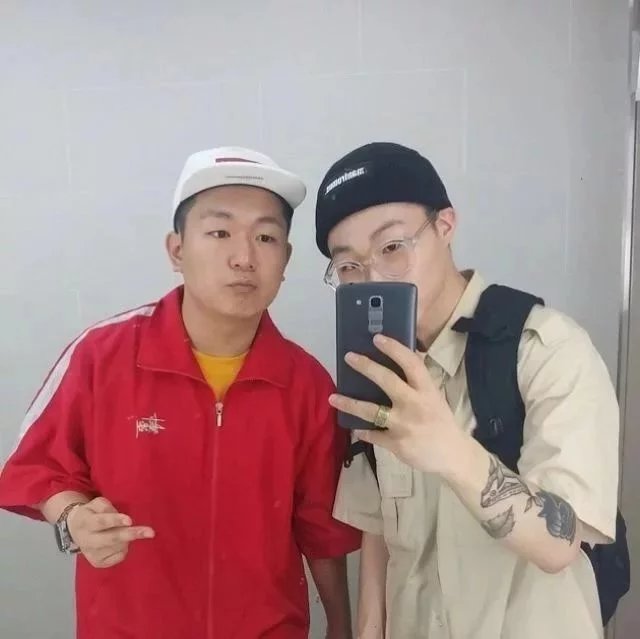 堵春逸曼