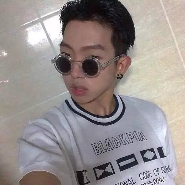 司空萍诚媚