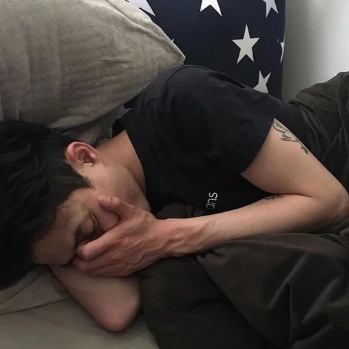 闻韵彦琴
